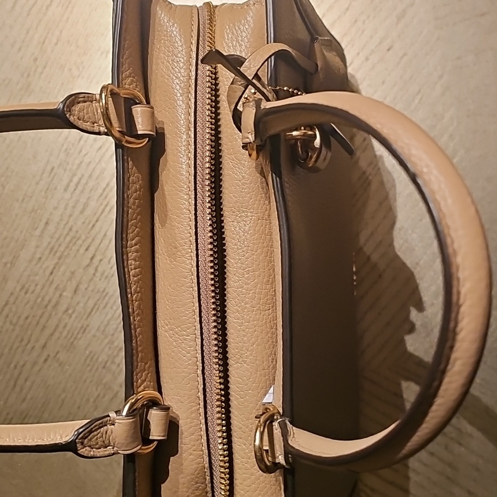 Coach Zoe Carryall 2way Shoulder Handbag Pebbled Leather Beige NO STRAP - Picture 5 of 8